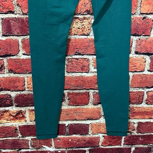 Lululemon full through leggings size 4 - Picture 6 of 11